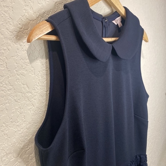 𝅺NANETTE Lepore Collared Sleeveless Lace Dress - Picture 3 of 11